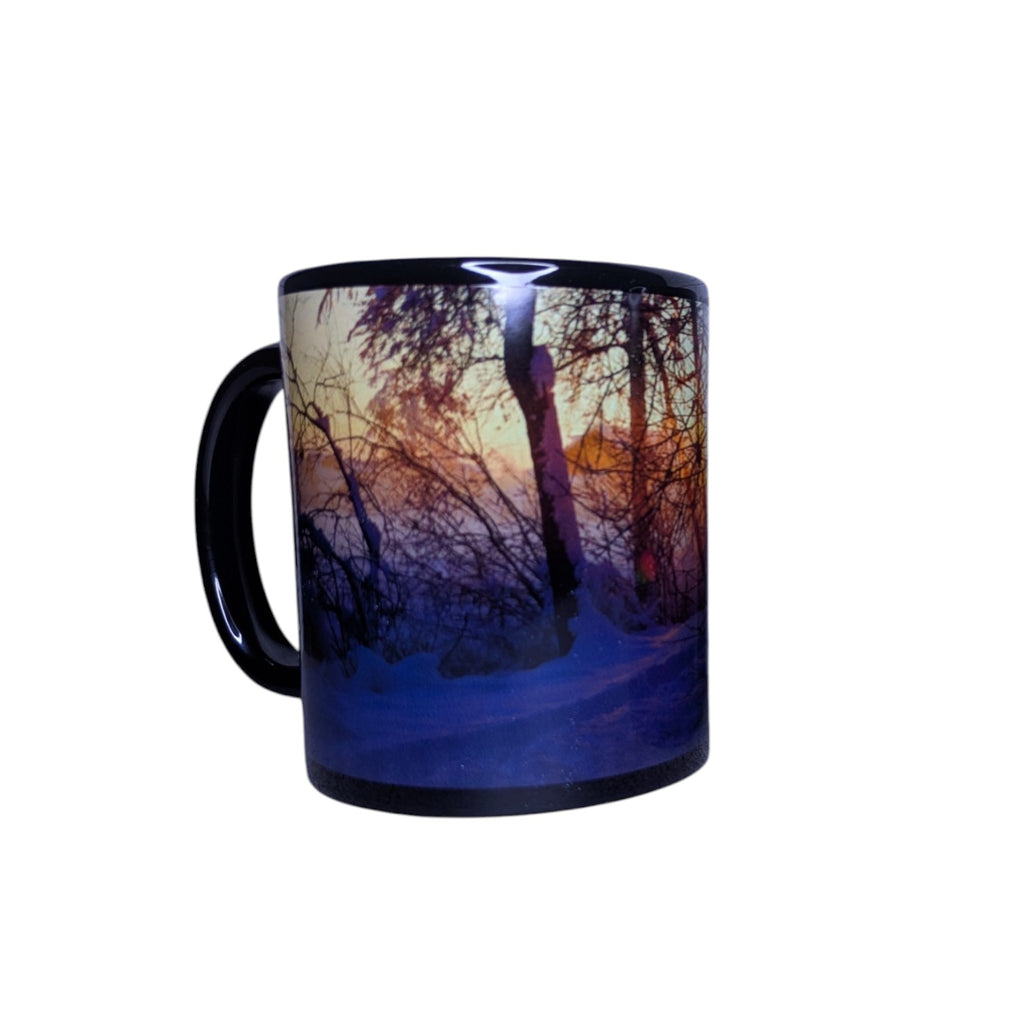 Keramiktasse mit Winterwald Motiv – Stimmungsvoller Sonnenuntergang