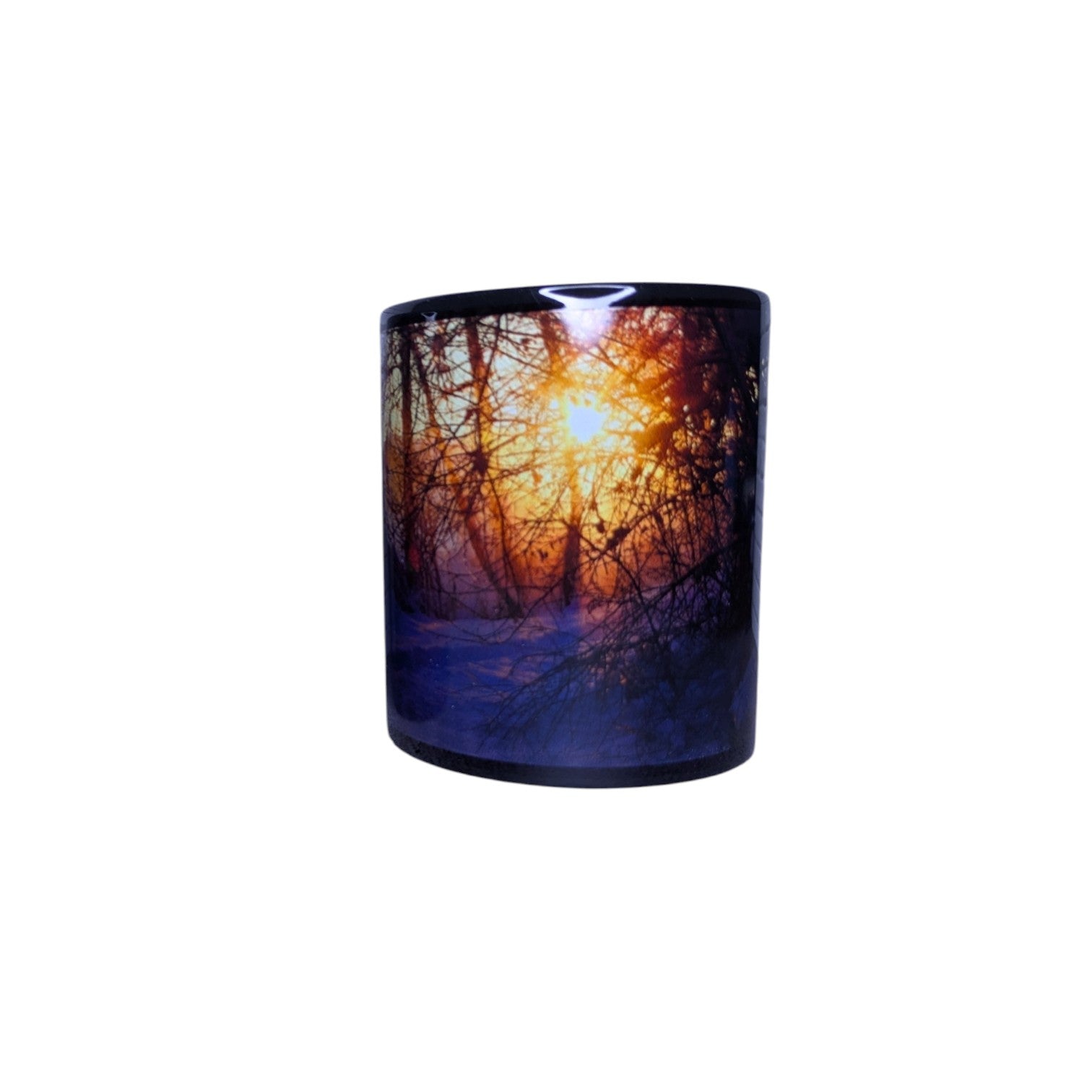 Keramiktasse mit Winterwald Motiv – Stimmungsvoller Sonnenuntergang