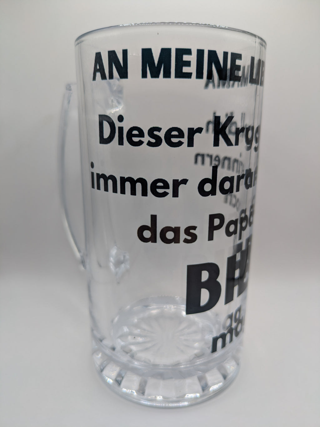 Lustiges Bierglas für Mama und Papa – Klarer Bierkrug mit humorvollem Spruch – Geschenkidee für Mütter und Väter